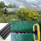 Prolongez la longueur poteau de nettoyage de panneau solaire de fibre de carbone de service de maison de 5,1 mètres