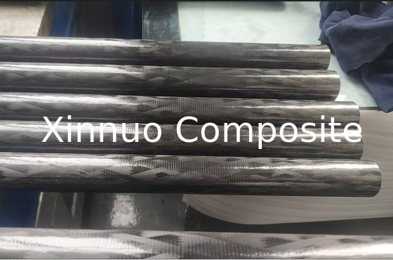 Tubes composites en fibres de carbone T700 à faible degré d'angle