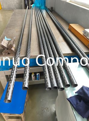 Tubes composites en fibres de carbone T700 à faible degré d'angle