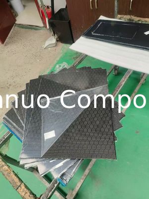 Chine fourniture d'usine d'origine haute rigidité 3K feuille de fibre de carbone simple twill