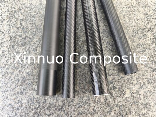 Fabrication de tubes en fibre de carbone de taille T300 sur mesure