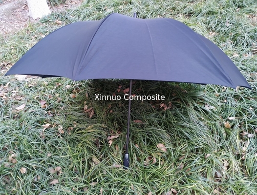 Les nervures protégeant du vent du parapluie 8 d'affaires d'hommes de parapluie de fibre de luxe noire de carbone automatiques s'ouvrent/parapluies étroites