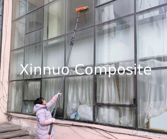 L'eau 100% de Polonais de nettoyage de vitres de lavage de fibre de carbone de XN a alimenté à poteau 8 sections 54ft 16,5 MTR